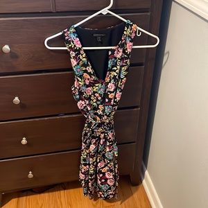 floral dress ruffle front with tie waist